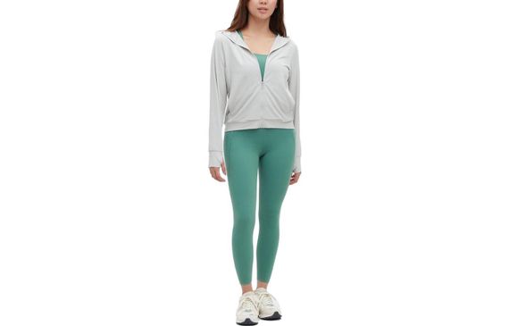 UNIQLO/