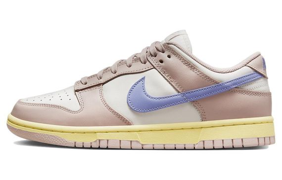 Nike Dunk pink oxford