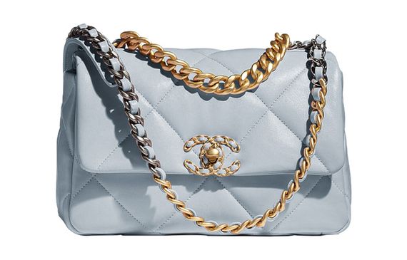 CHANEL 19Bag