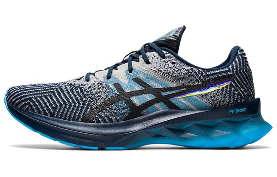Asics Novablast