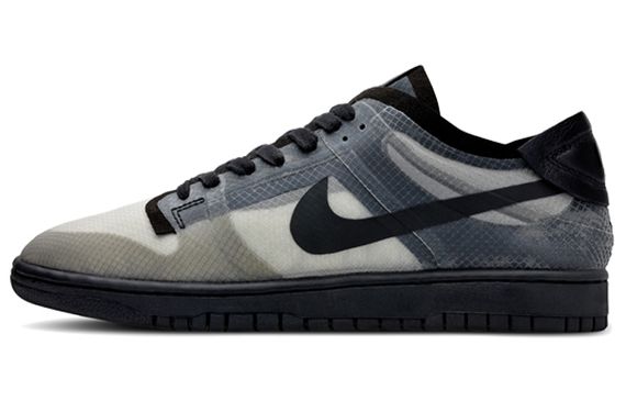 Comme Des Garcons x Nike Dunk