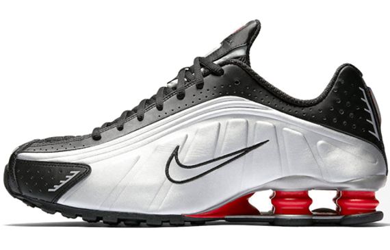 Nike Shox R4