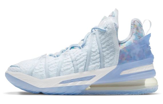 Nike Lebron 18 &quot;Play for the Future&quot;