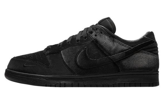 Dover Street Market x Nike Dunk Velvet
