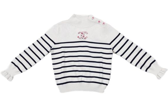 CHANEL FW22 Logo