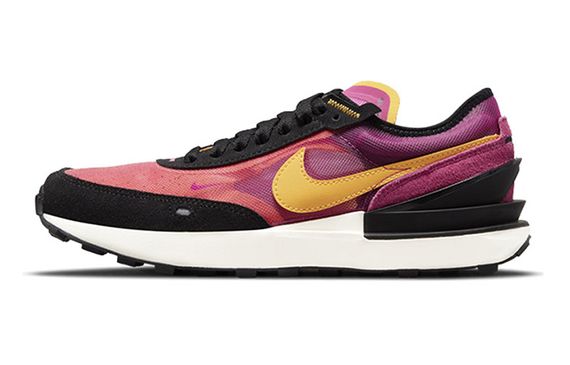 Nike Waffle One &quot;Active Fuchsia&quot;