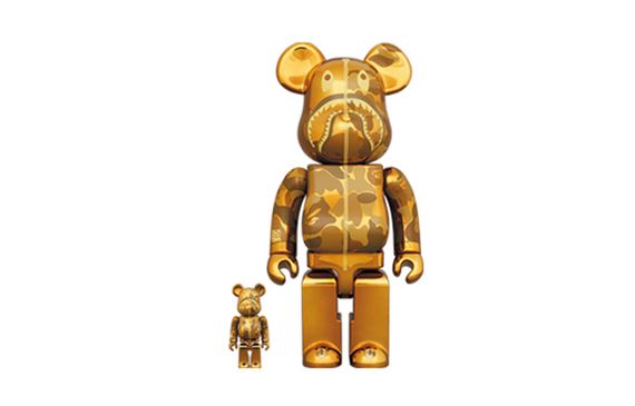BE@RBRICK x BAPE 400%100% CAMO SHARK GOLD 7cm/28cm