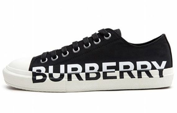 Burberry logo