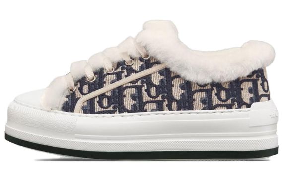DIOR Walk&#39;n&#39;Dior
