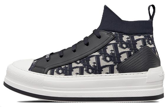 DIOR Walk&#39;n&#39;Dior