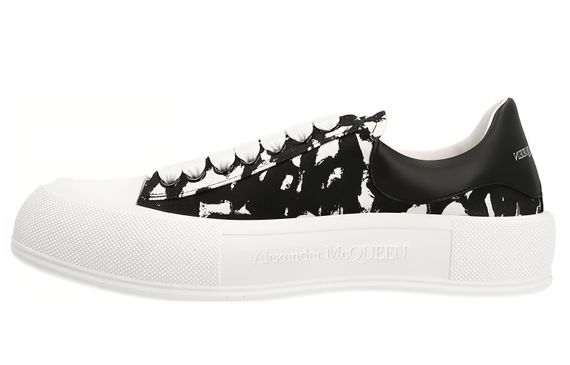 Alexander McQueen Deck