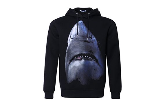 GIVENCHY