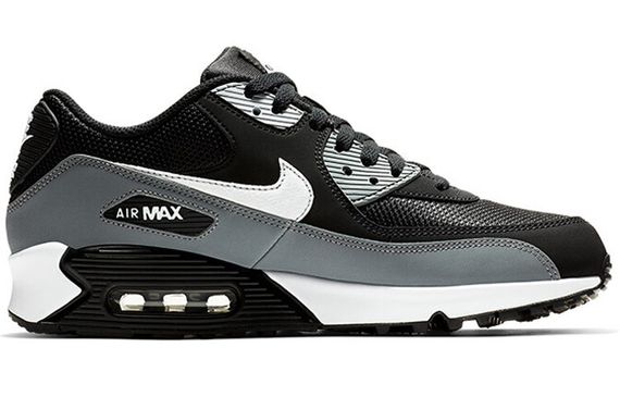 Nike Air Max 90 Essential