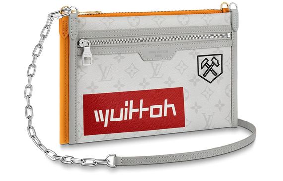 LOUIS VUITTON Flat White