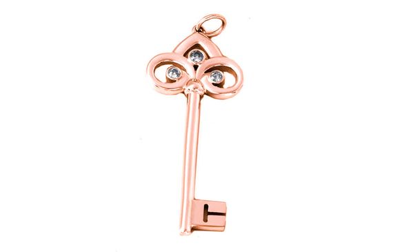 TIFFANY &amp; CO. Fleur de Lis