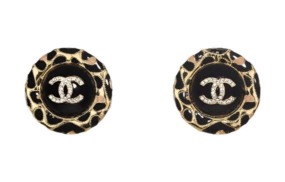 CHANEL /