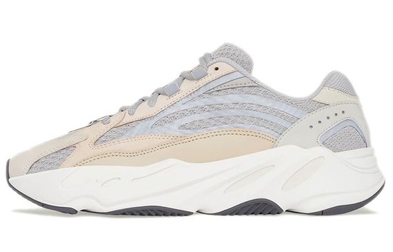 Adidas originals Yeezy boost 700 V2 &quot;Cream&quot;