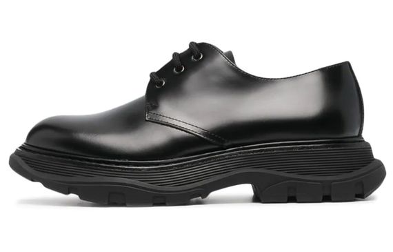 Alexander McQueen Tread