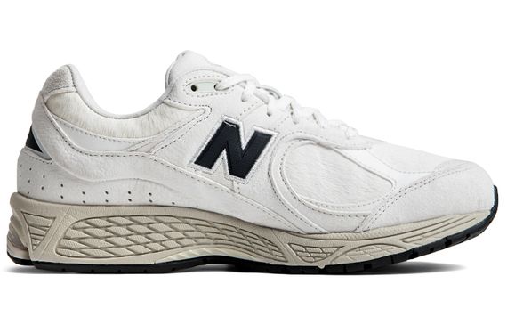 New Balance NB 2002R