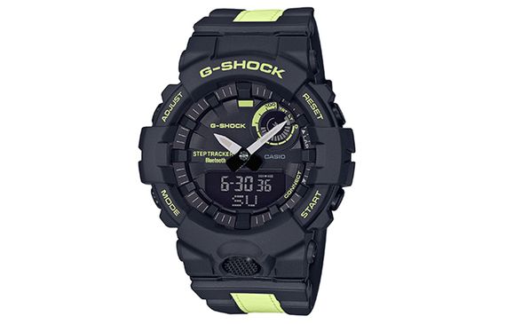 CASIO G-SQUAD GBA-800LU-1A1