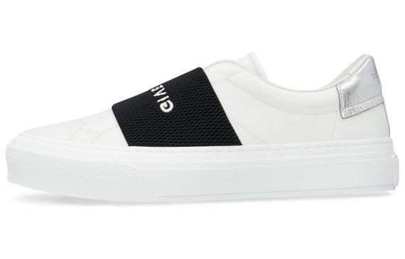 GIVENCHY