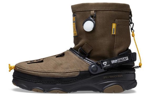 GRIP SWANY x atmos x Crocs Classic clog