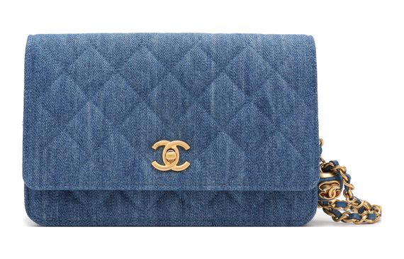 【 】 CHANEL WOC