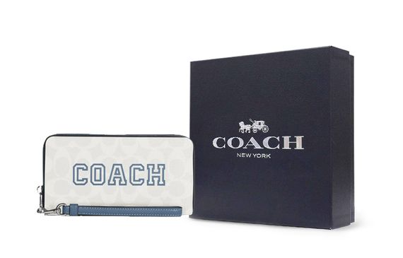 COACH Zip Around 19