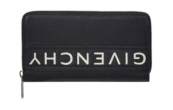 GIVENCHY
