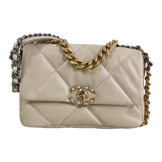 CHANEL 19Bag