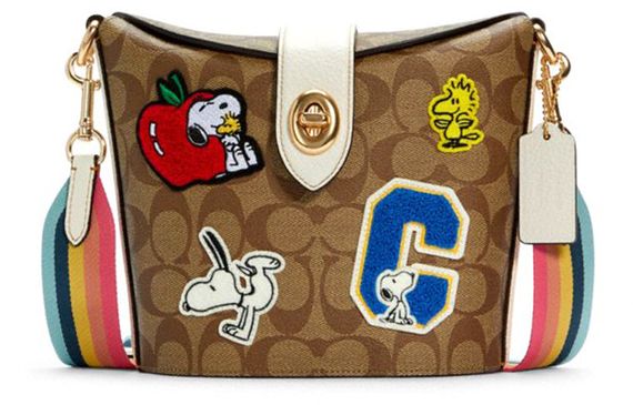 COACH x Peanuts Snoopy Addie 18