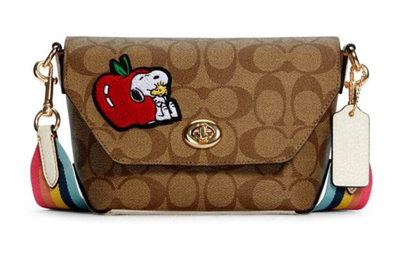 COACH x Peanuts Snoopy karlee 23