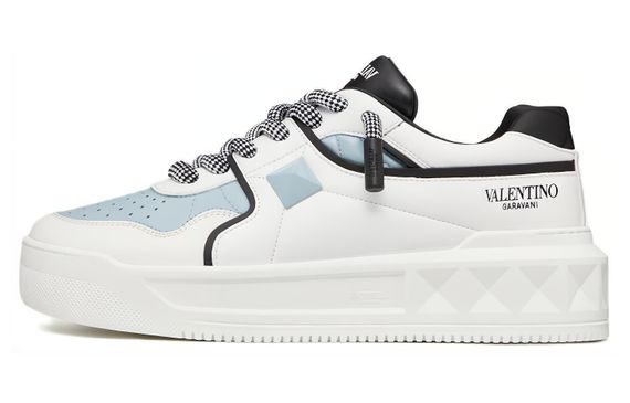 Valentino One Stud