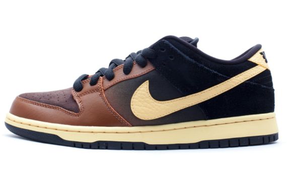Nike Dunk SB Black and Tan