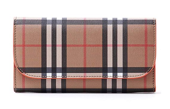 Burberry /