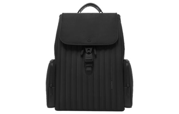 RIMOWA Never Still