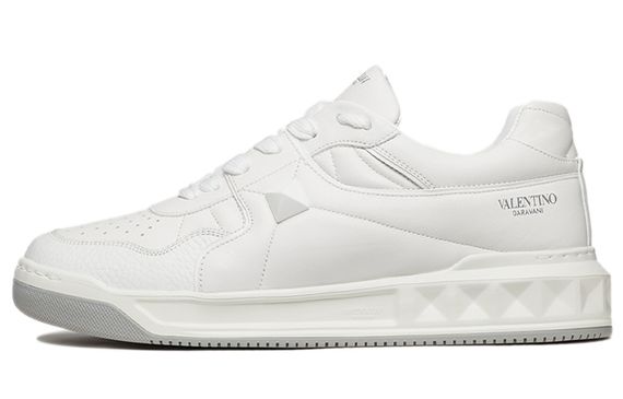 Valentino One Stud GARAVANI