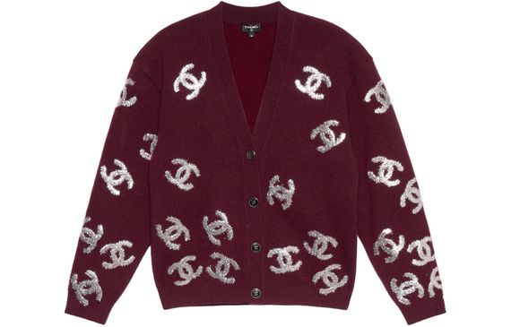 CHANEL SS22 Logo V