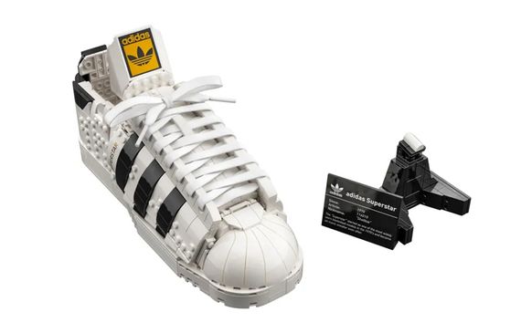 LEGO x adidas icons Superstar 731pcs 10282/10282+40486