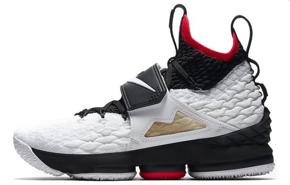 Nike Lebron 15 Diamond Turf