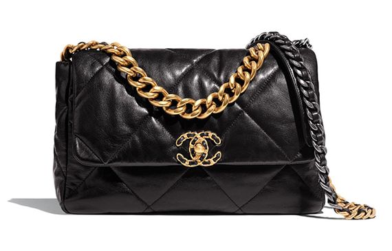 CHANEL 19Bag