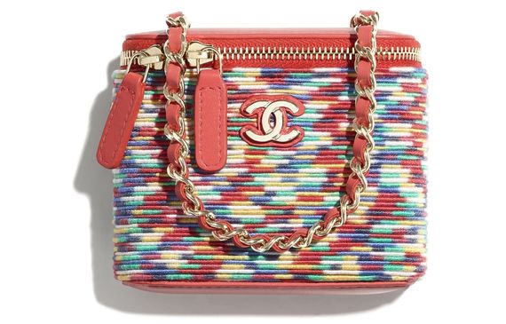 CHANEL /