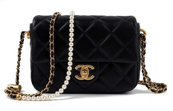 CHANEL Classic Flap CF21K