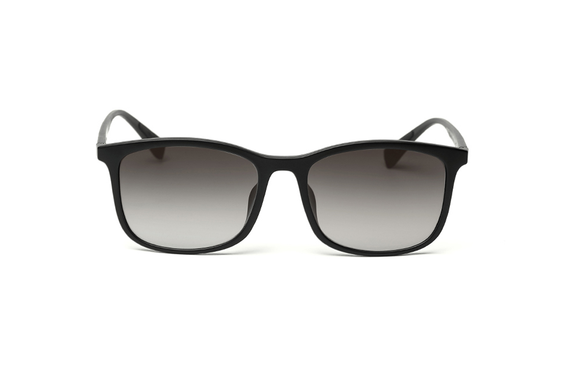 【 】PRADA