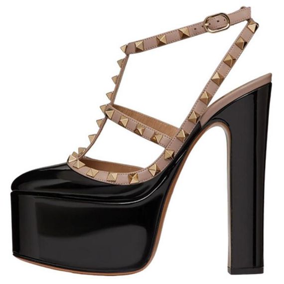 Valentino ROCKSTUD 15.5cm