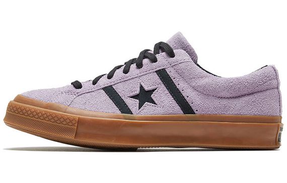 Converse One Star Academy