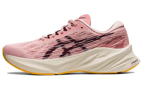 Asics Novablast 3
