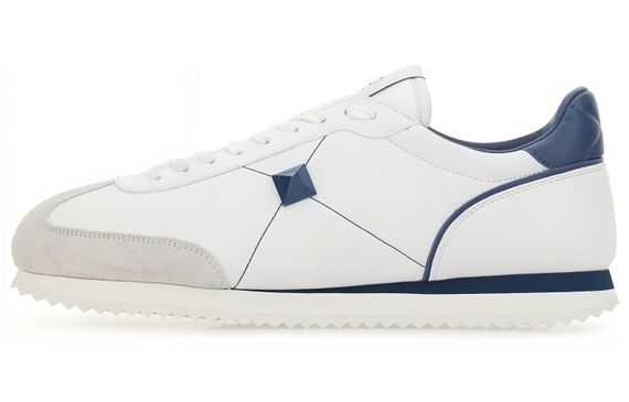 Valentino Garavani Stud Around