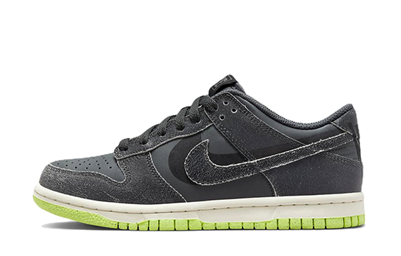 Nike Dunk SE &quot;Halloween&quot;