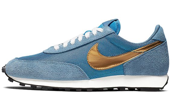 Nike Daybreak SP Metallic Gold